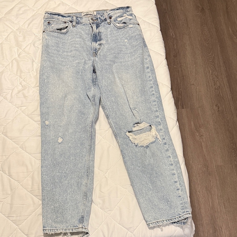 Abercrombie & Fitch Light Blue Mom High Rise